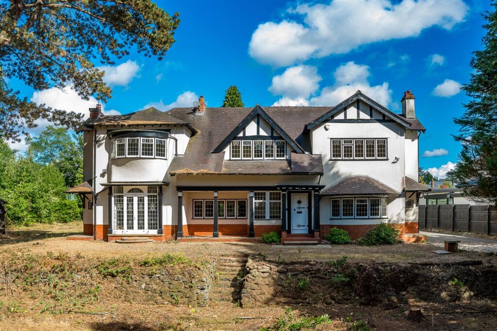 6 bedroom detached house for sale in Bankhall Lane, Hale, WA15